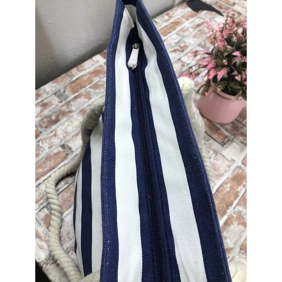 Porto Vino Beach Wine Bag Canvas Blue/White Stripes Holds 2 Bottles Of Wine NWT - Picture 6 of 7